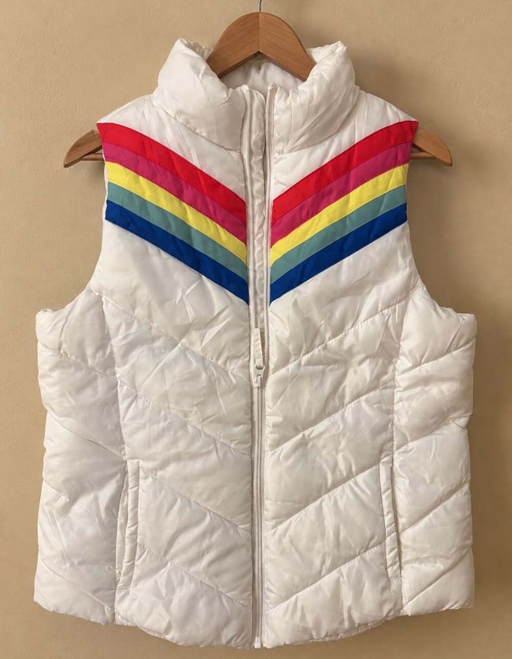SO Puffer Vest Size L White Rainbow Stripe